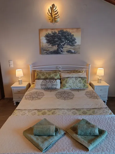 Nakis Dream View · Bedroom · Photograph 15