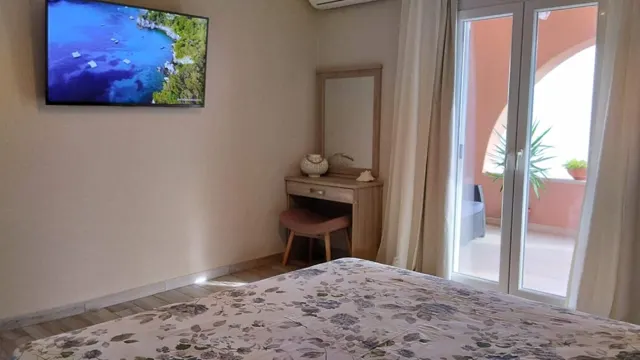 Ionian Sea View Studio · Bedroom · Photograph 13